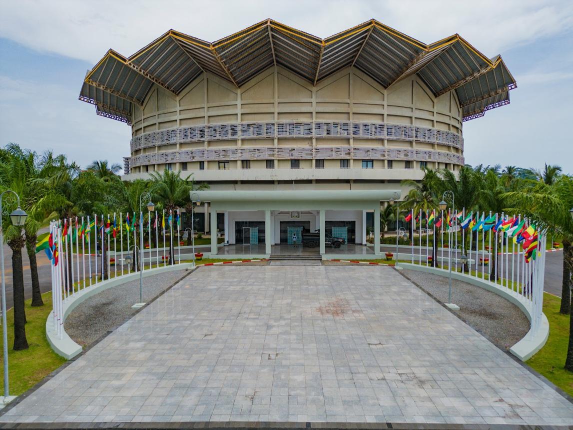 Noom Hotel Conakry Conference Centre