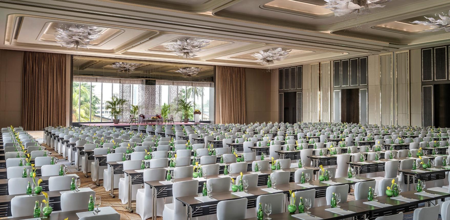 Myanmar Convention Centre (MCC)