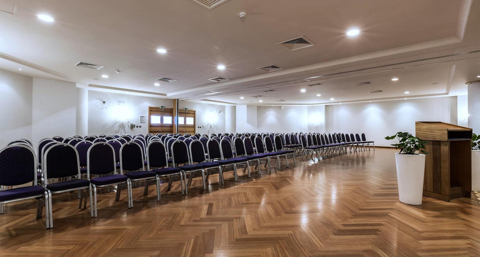 Cobblestone Inn Conference Centre