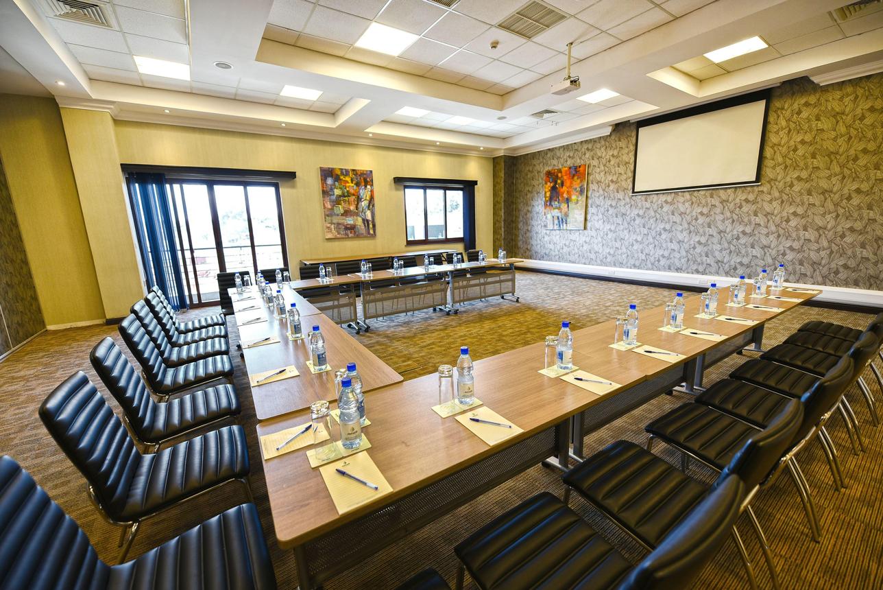 Kampala Serena Hotel Conference Centre